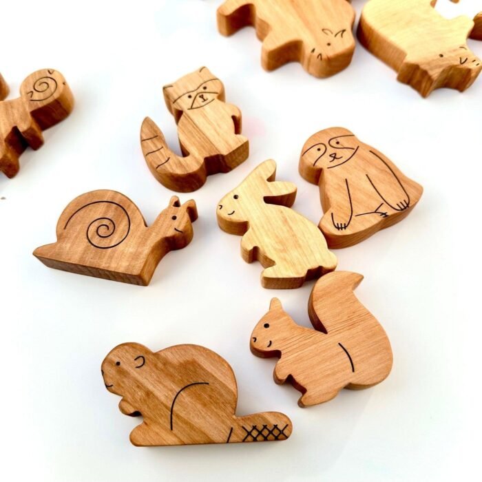 24 wooden forest animals toy set 510052