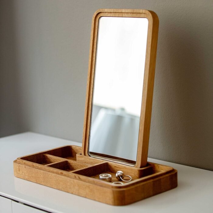 صندوق مجوهرات صغير مع مرايا أنيقة خشب البلوط