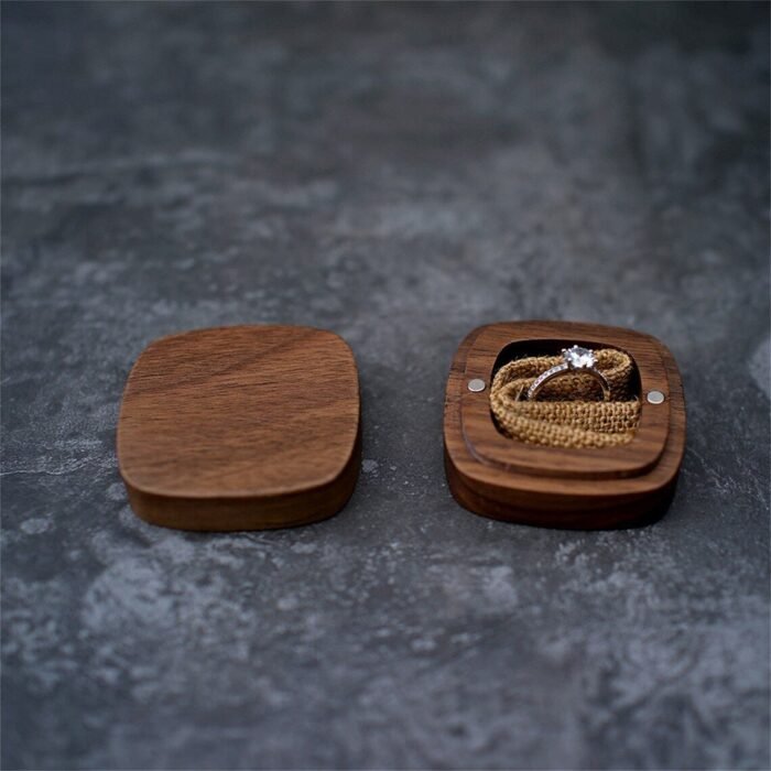 square solid wood ring box 156664
