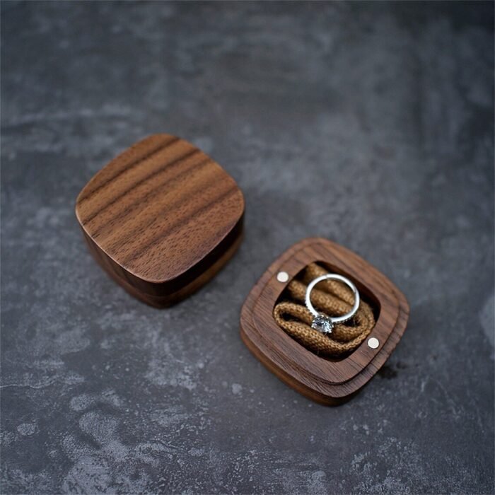 square solid wood ring box 592165