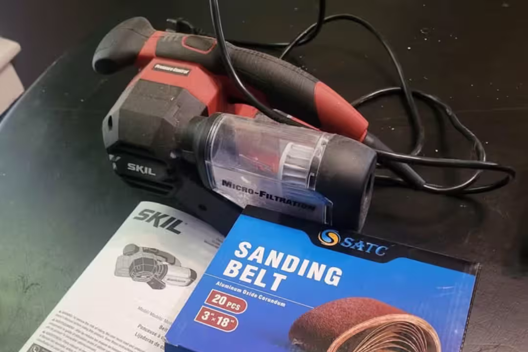 SKIL belt sander